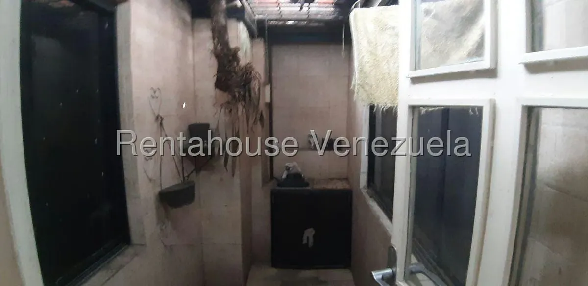 Apartamento (1 Nivel) en Venta en Parroquia La Candelaria, Distrito Metropolitano - 17