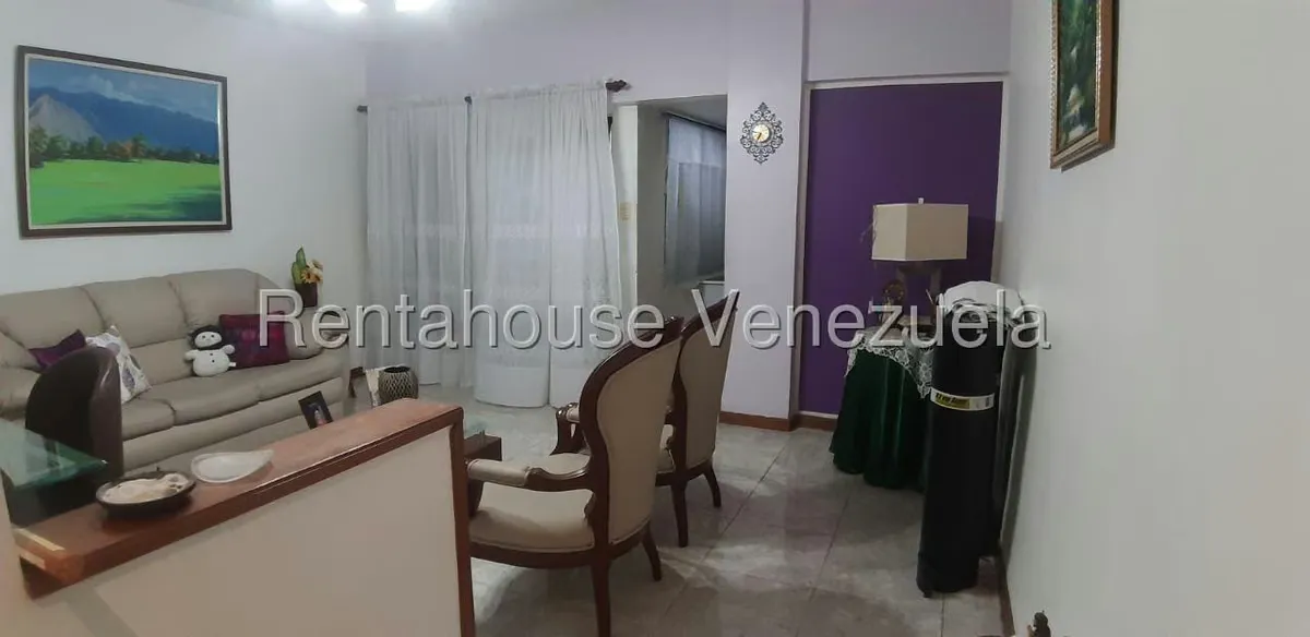 Apartamento (1 Nivel) en Venta en Parroquia La Candelaria, Distrito Metropolitano - 4