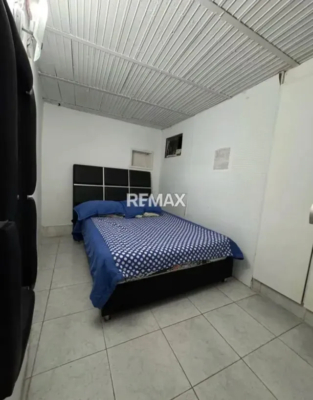 CASA DE DOS NIVELES LISTA PARA HABITAR - 7