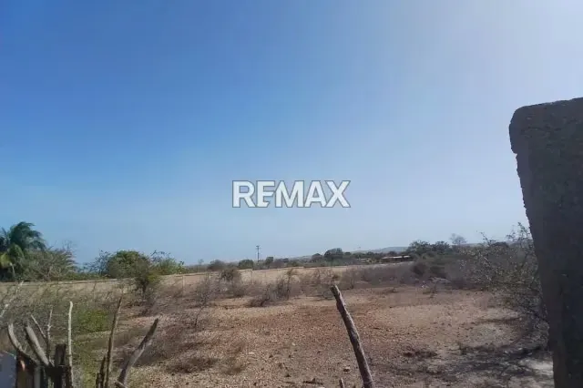Terreno en venta en El Dátil, isla de Margarita - 3
