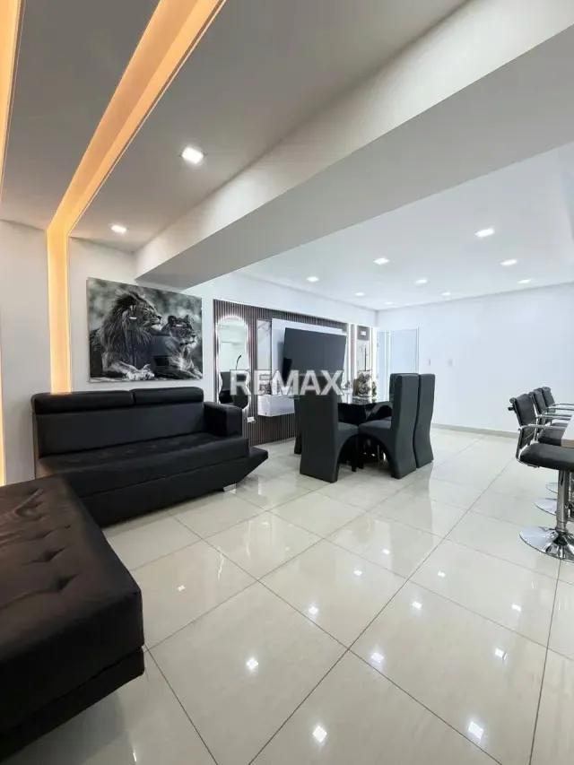 Estupendo Apartamento en Venta.