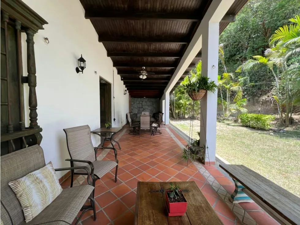 Se vende casa 1102m² 4h+2s/4b+s/5p Prados del Este - 20