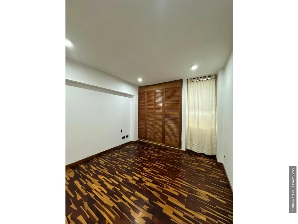 APARTAMENTO EN VENTA LA URBINA 97m2 - 9