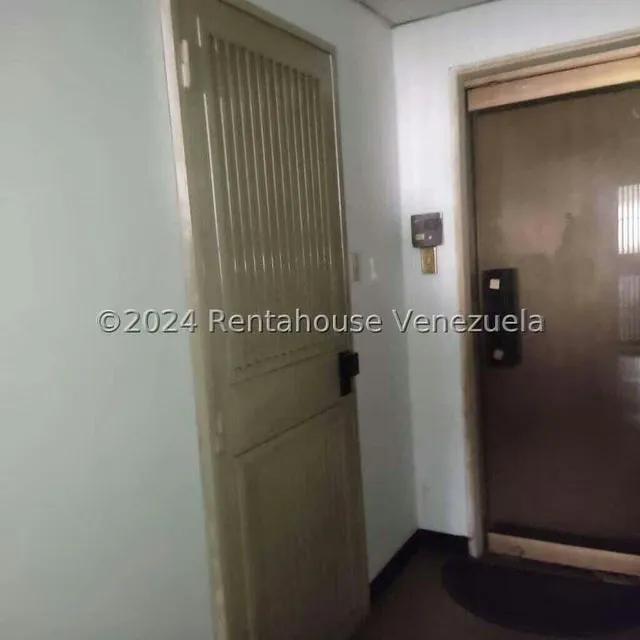 Local Comercial en Venta en Parroquia Altagracia, Distrito Metropolitano - 4