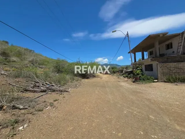 OPORTUNIDAD DE INVERSIÓN: TERRENO CON POTENCIAL PARA PROYECTO RESIDENCIAL - 6