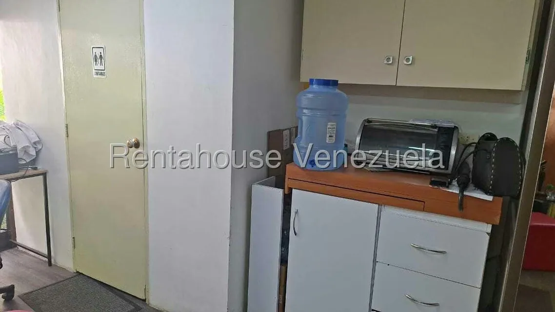Oficina en Alquiler en Prados del Este, Distrito Metropolitano - 12