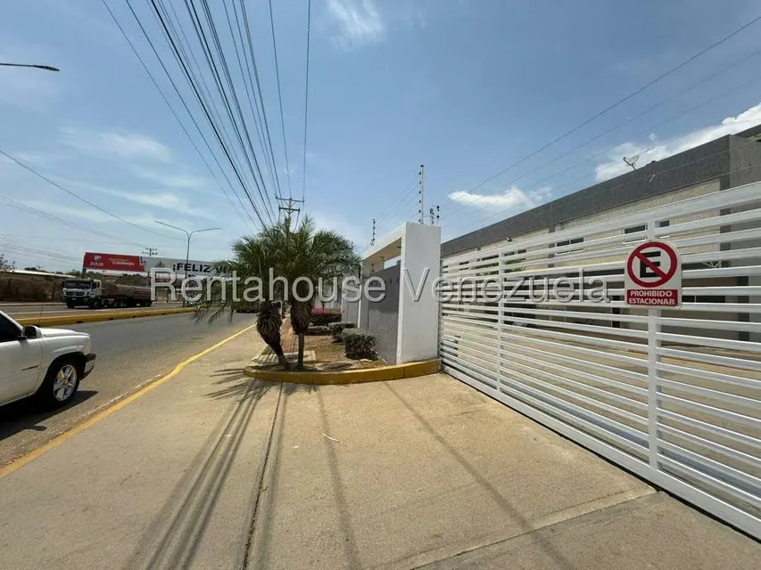 Townhouse (Multiples Niveles) en Venta en Avenida Intercomunal, Zulia - 17
