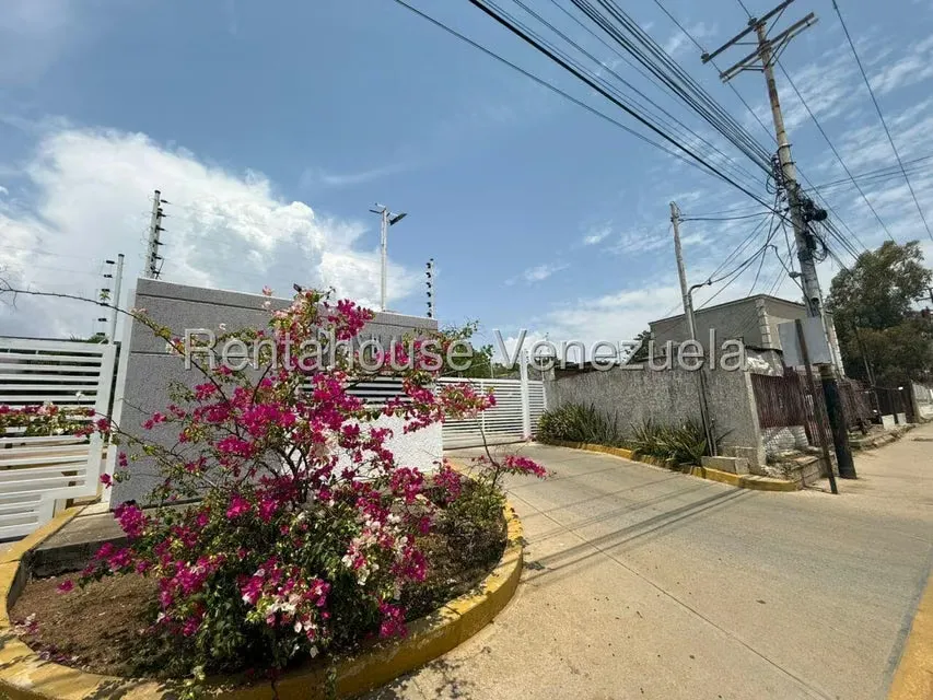 Townhouse (Multiples Niveles) en Venta en Avenida Intercomunal, Zulia - 19