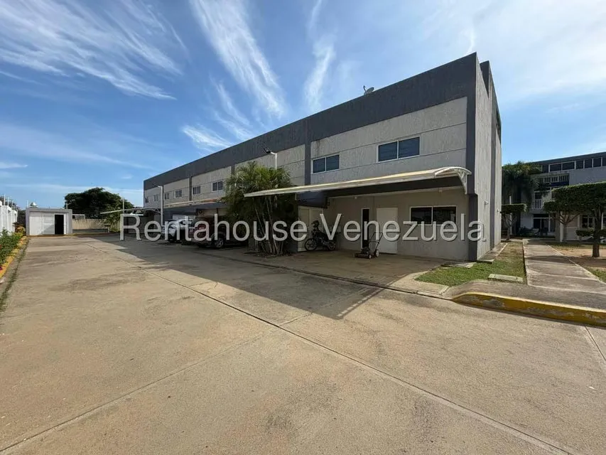 Townhouse (Multiples Niveles) en Venta en Avenida Intercomunal, Zulia - 27