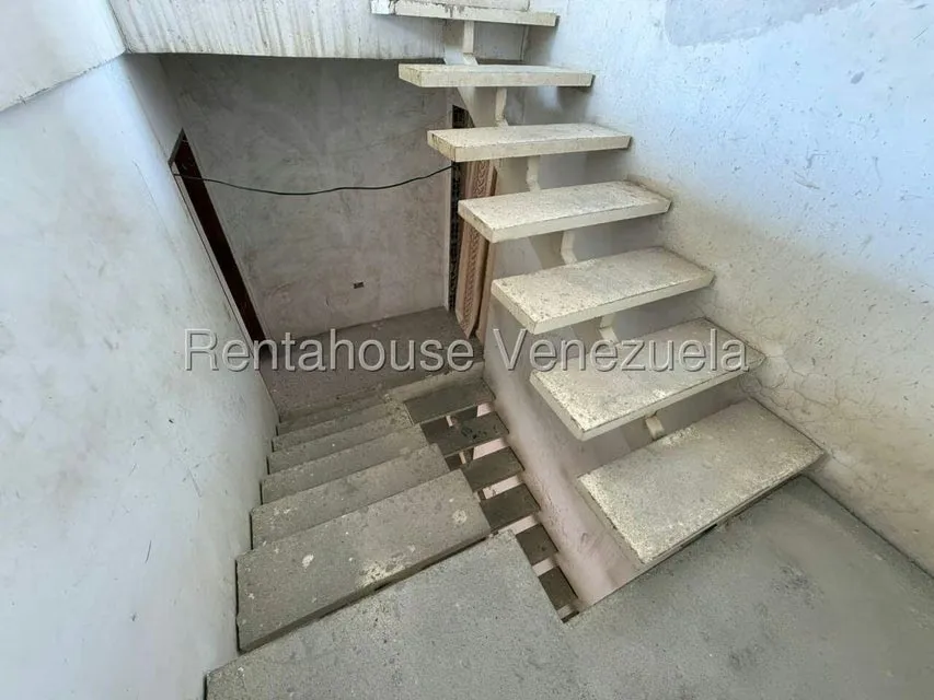 Townhouse (Multiples Niveles) en Venta en Avenida Intercomunal, Zulia - 10