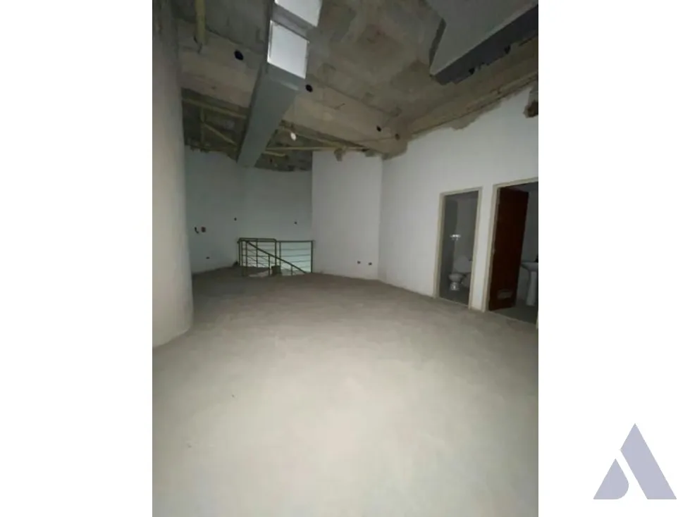 Vendo local 208m2 San José de Tarbes 4060 - 7