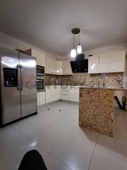 View 16