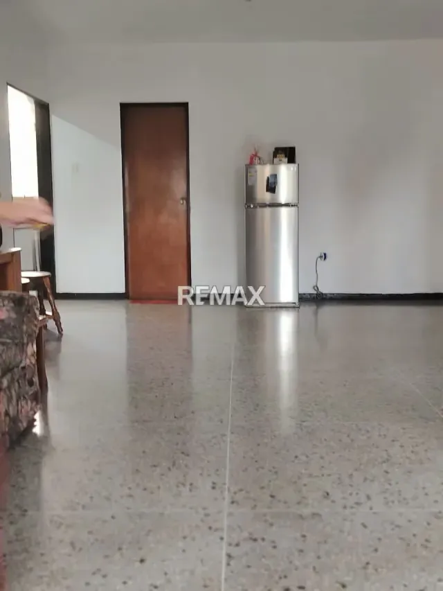 Penthouse en Edificio Habibi - PUERTO LA CRUZ - 2