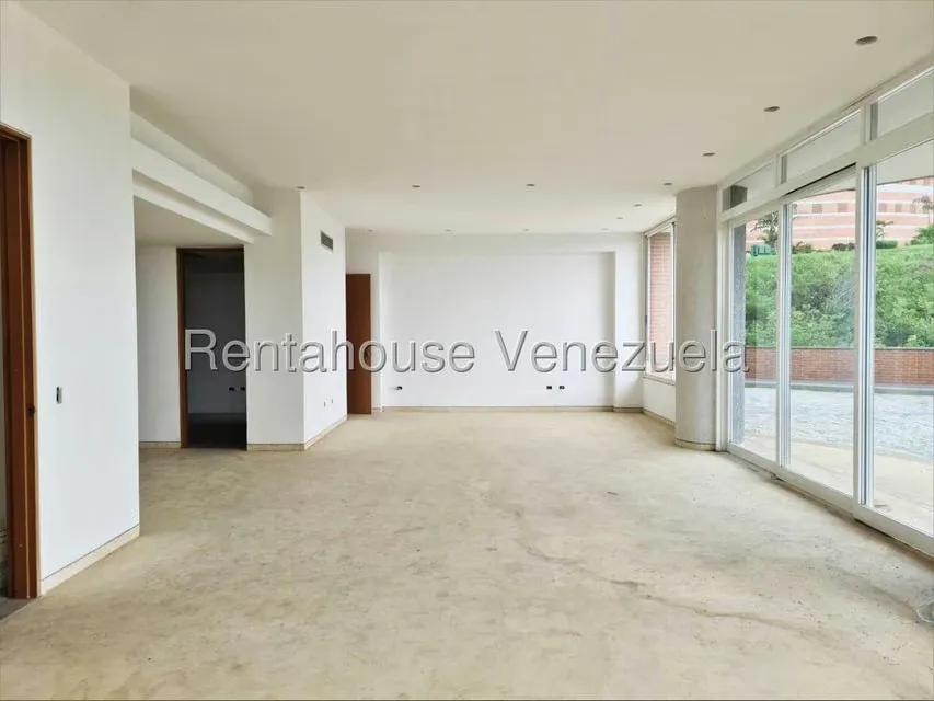 Apartamento (Planta Baja) en Venta en Colinas de Valle Arriba / Mirador de Los Campitos, Distrito Metropolitano - 5
