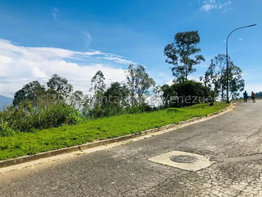 Terreno (Residencial) en Venta en Los Naranjos del Cafetal, Distrito Metropolitano - 18