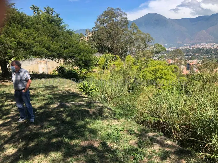 Terreno (Residencial) en Venta en Los Naranjos del Cafetal, Distrito Metropolitano - 8