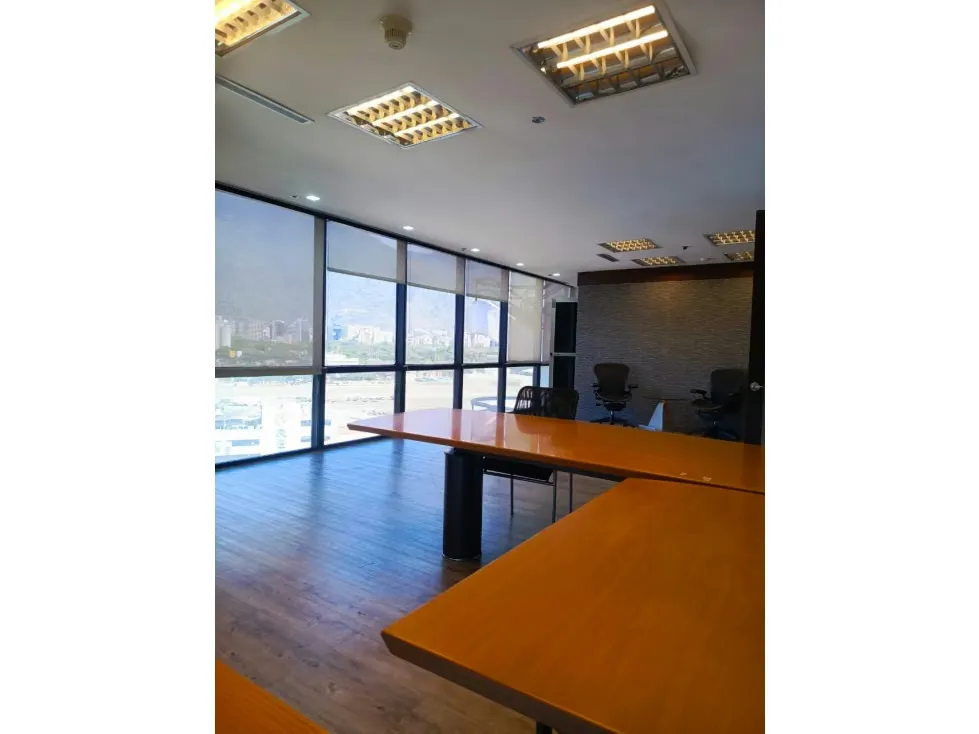 Alquilo oficina 315m2 Eurobuilding, Las Mercedes 6555 - 6