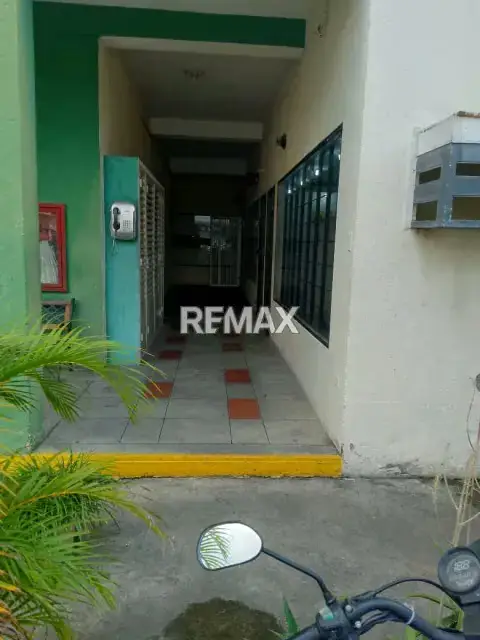 En venta Local Comercial N-35 ubicado en el Centro Comercial Aero Club