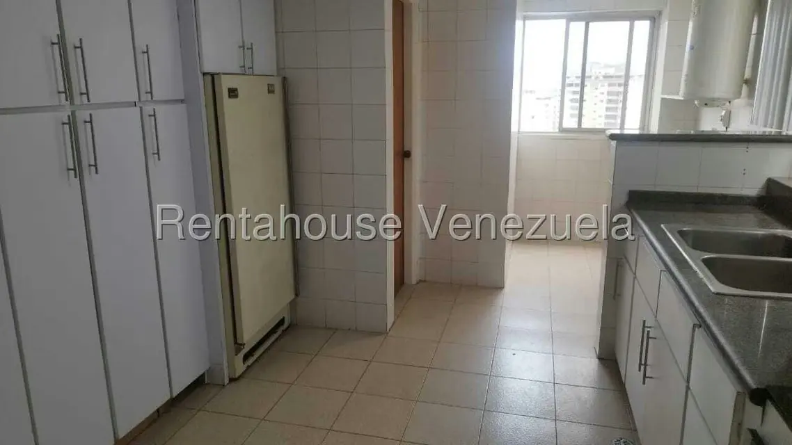 Apartamento (1 Nivel) en Venta en La Urbina, Distrito Metropolitano - 28