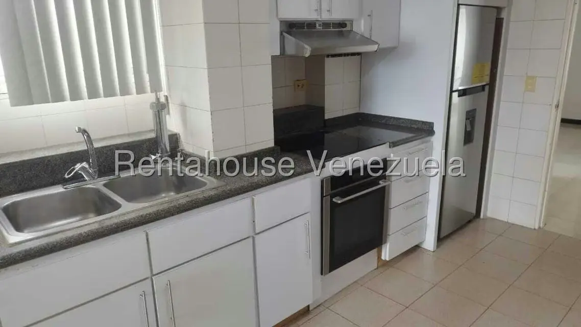 Apartamento (1 Nivel) en Venta en La Urbina, Distrito Metropolitano - 31