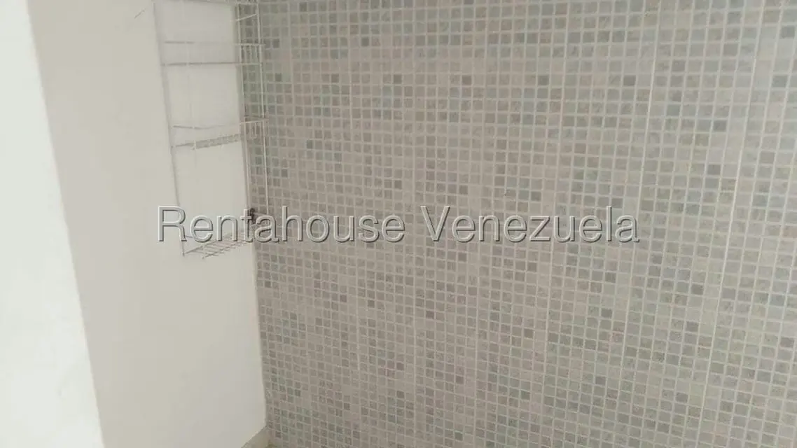 Apartamento (1 Nivel) en Venta en La Urbina, Distrito Metropolitano - 34