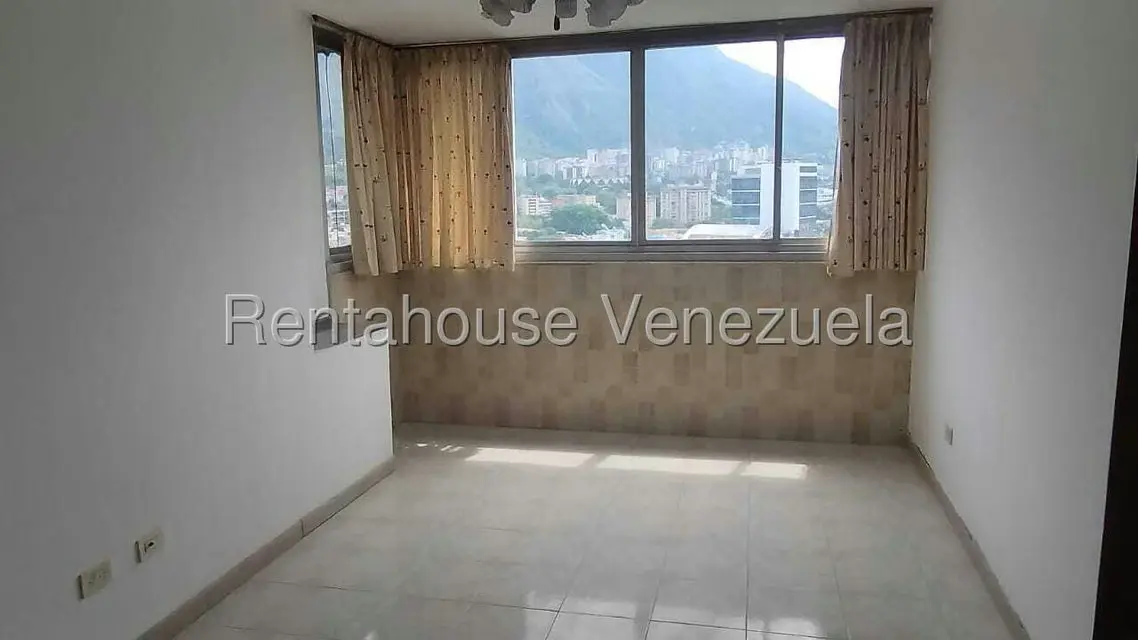 Apartamento (1 Nivel) en Venta en La Urbina, Distrito Metropolitano - 44