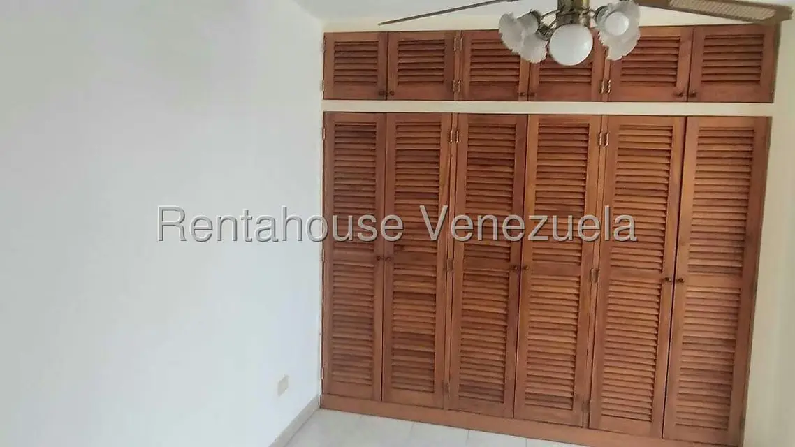 Apartamento (1 Nivel) en Venta en La Urbina, Distrito Metropolitano - 55