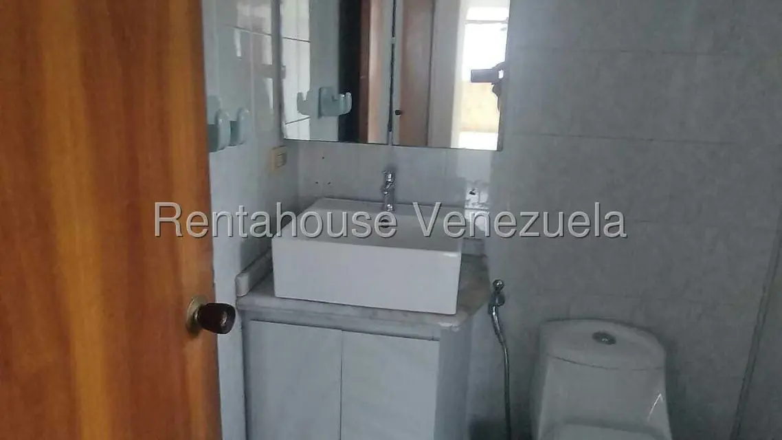 Apartamento (1 Nivel) en Venta en La Urbina, Distrito Metropolitano - 58