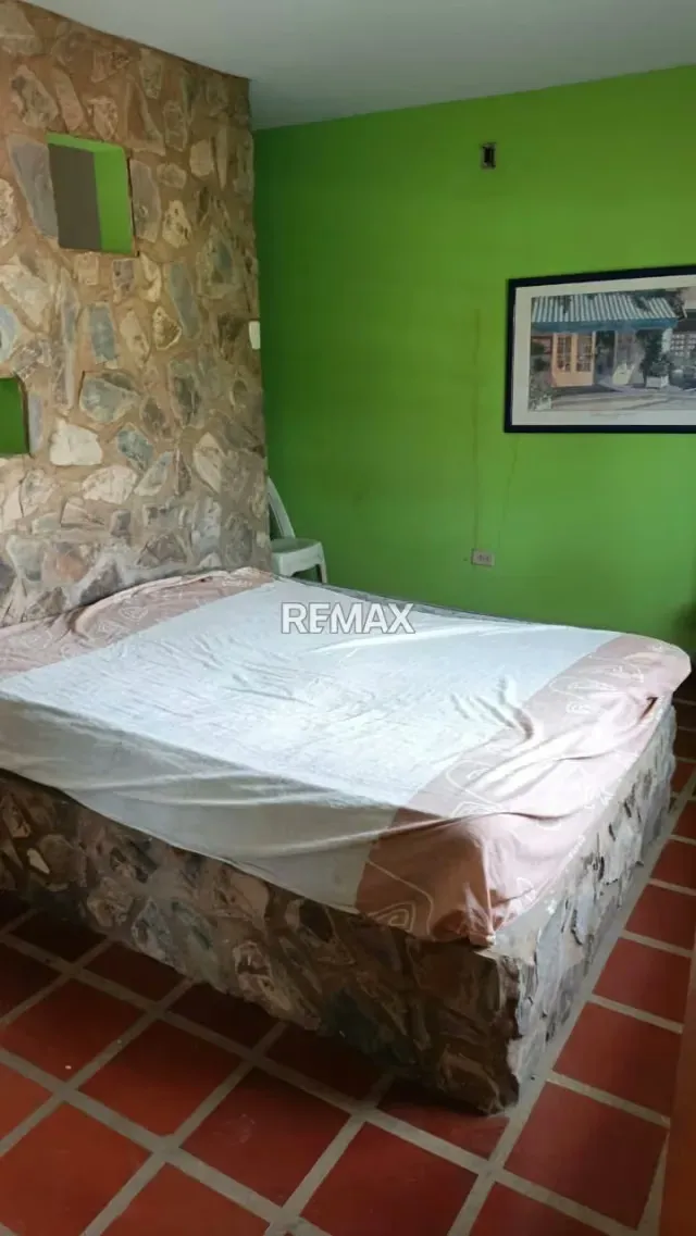 Granja con terreno en San Isidro. En Venta - 6