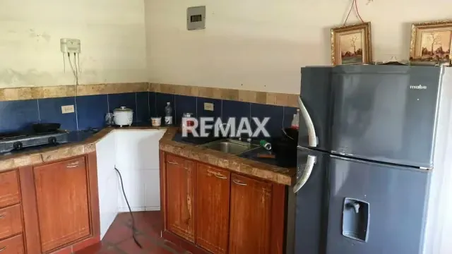 Granja con terreno en San Isidro. En Venta - 7