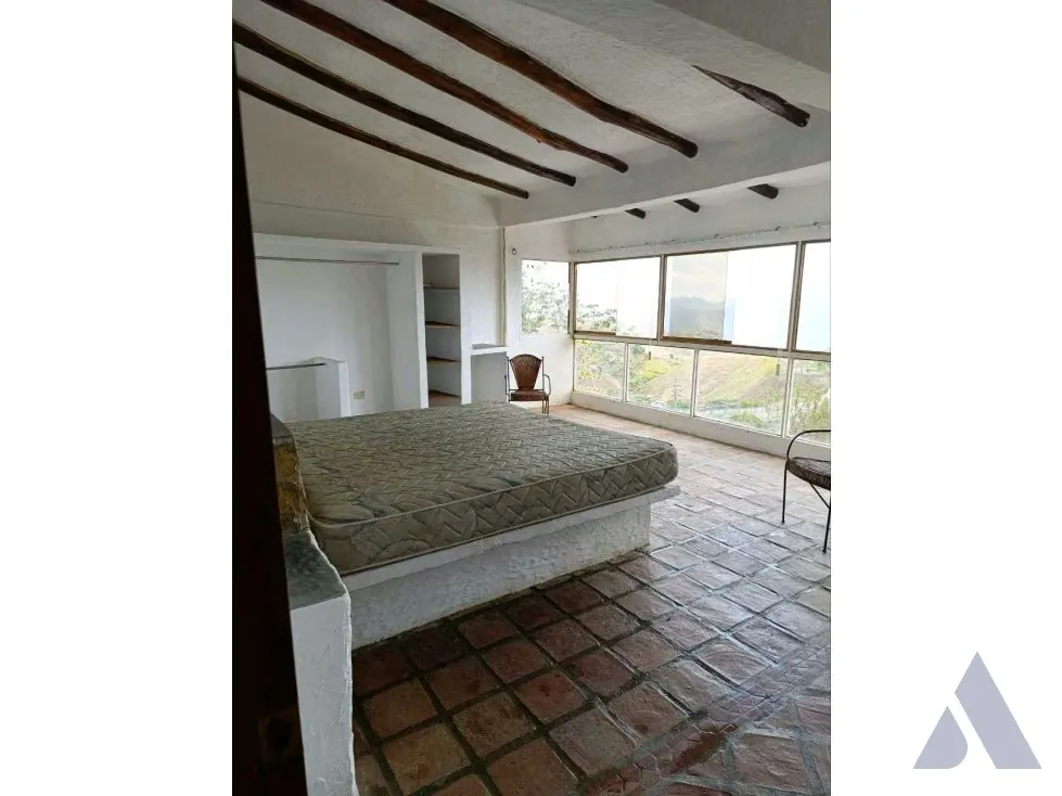 Alquilo casa 320m2 Caicaguana 3800 - 8