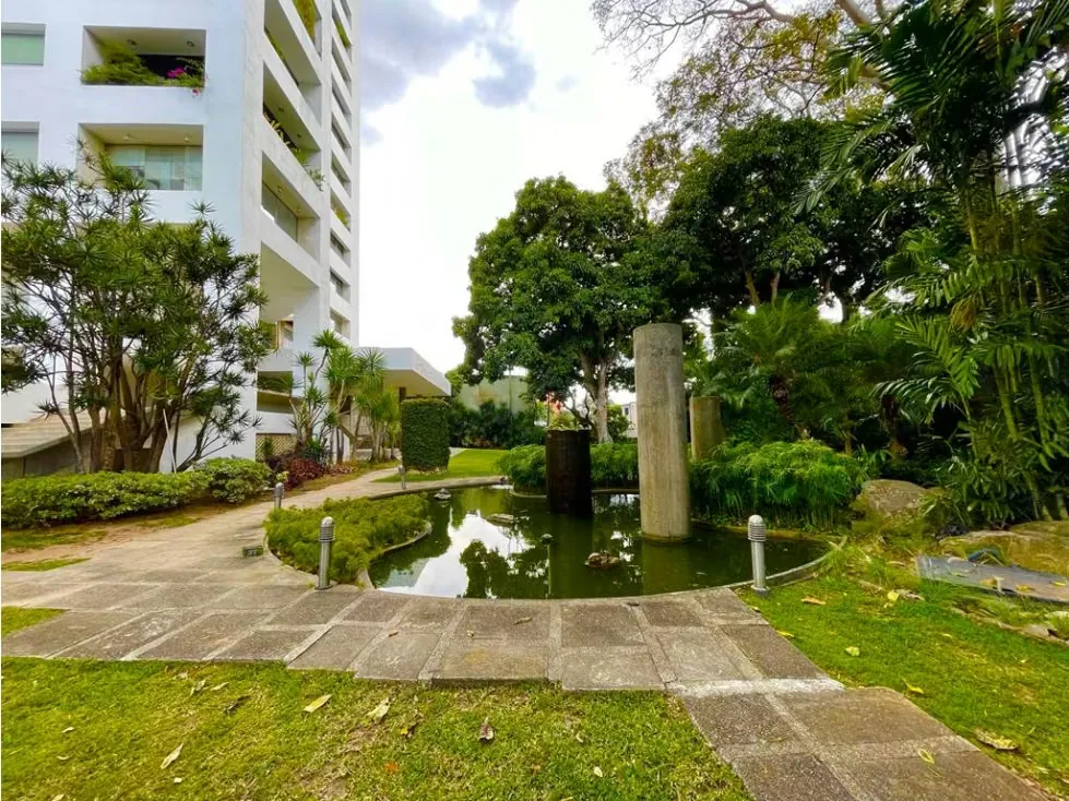 Se vende apto 500 m² -4h+s/5b+s/3p en Las Castellana - 13