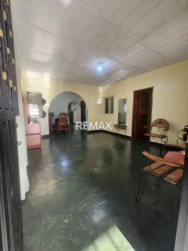 Apartamento en Alquiler! Urb. Arjona Tiene doble entrada: por la vía principal de Arjona - 11