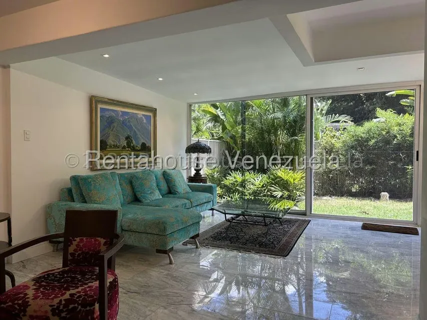 Apartamento (1 Nivel) en Alquiler en San Roman, Distrito Metropolitano