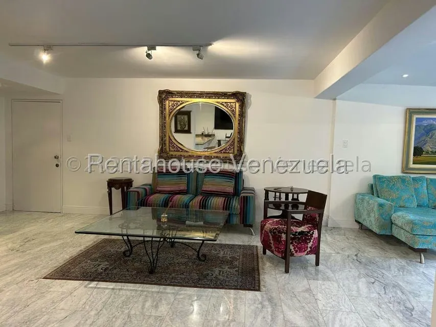 Apartamento (1 Nivel) en Alquiler en San Roman, Distrito Metropolitano - 6