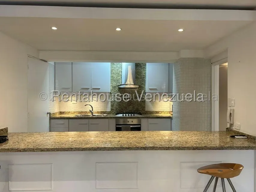 Apartamento (1 Nivel) en Alquiler en San Roman, Distrito Metropolitano - 8