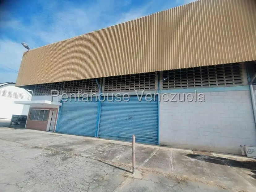 Comercial (Galpon - Deposito) en Alquiler en Zona Industrial 1, Lara