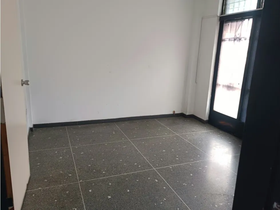 EDIFICIO INDUSTRIAL BOLEITA SUR 630 M2 CONSTRUCCION, 5 NIV Y 2 LOC - 6