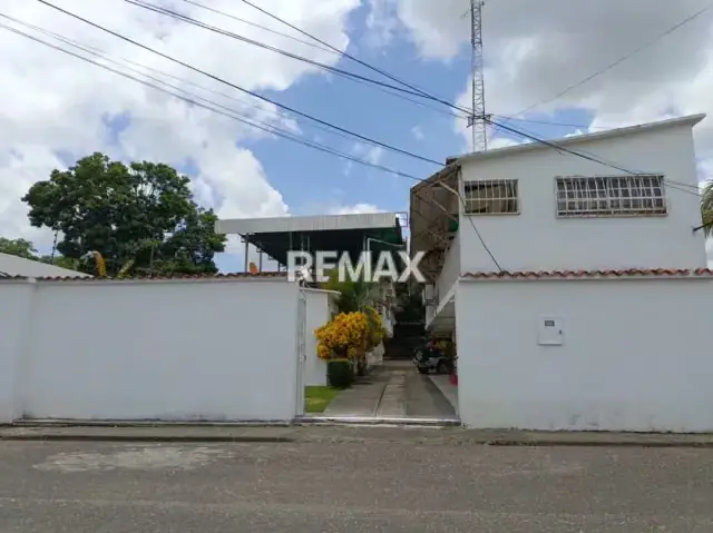 En Venta Conjunto Residencial con amplio terreno propio, ubicado en Guanare, Sector Maturin II, Calle 6, entre carreras 14 y 15, Guanare, Portuguesa, Venezuela