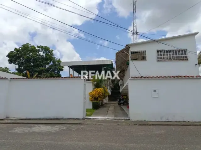 En Venta Conjunto Residencial con amplio terreno propio, ubicado en Guanare, Sector Maturin II, Calle 6, entre carreras 14 y 15, Guanare, Portuguesa, Venezuela