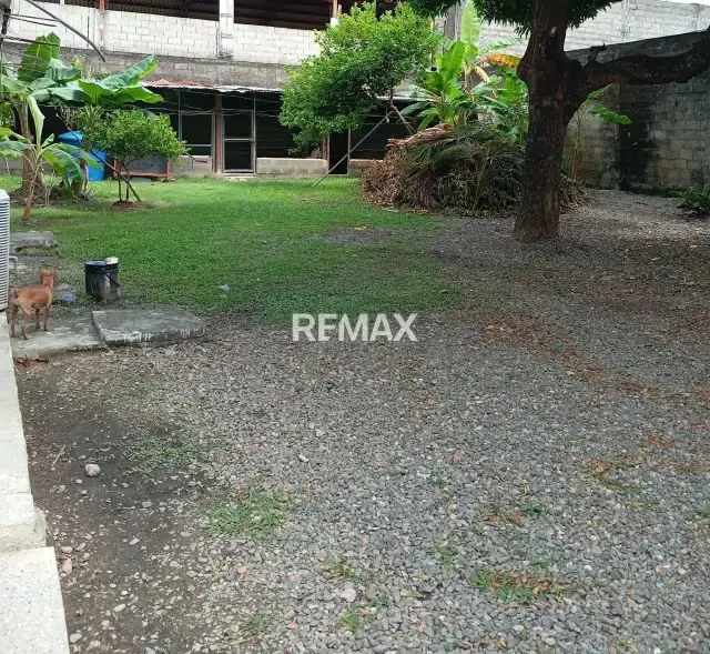 En Venta Conjunto Residencial con amplio terreno propio, ubicado en Guanare, Sector Maturin II, Calle 6, entre carreras 14 y 15, Guanare, Portuguesa, Venezuela - 20