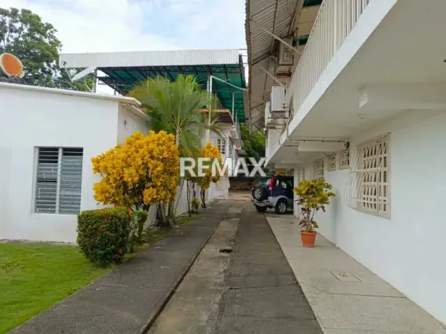 En Venta Conjunto Residencial con amplio terreno propio, ubicado en Guanare, Sector Maturin II, Calle 6, entre carreras 14 y 15, Guanare, Portuguesa, Venezuela - 3