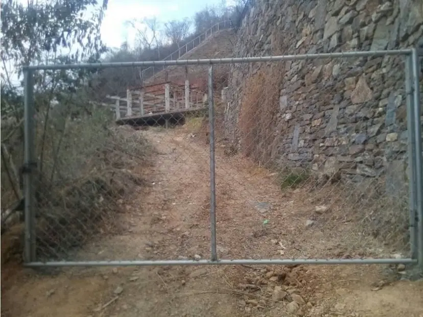 Se vende terreno de 1360mts Bosques de la Lagunita 2506
