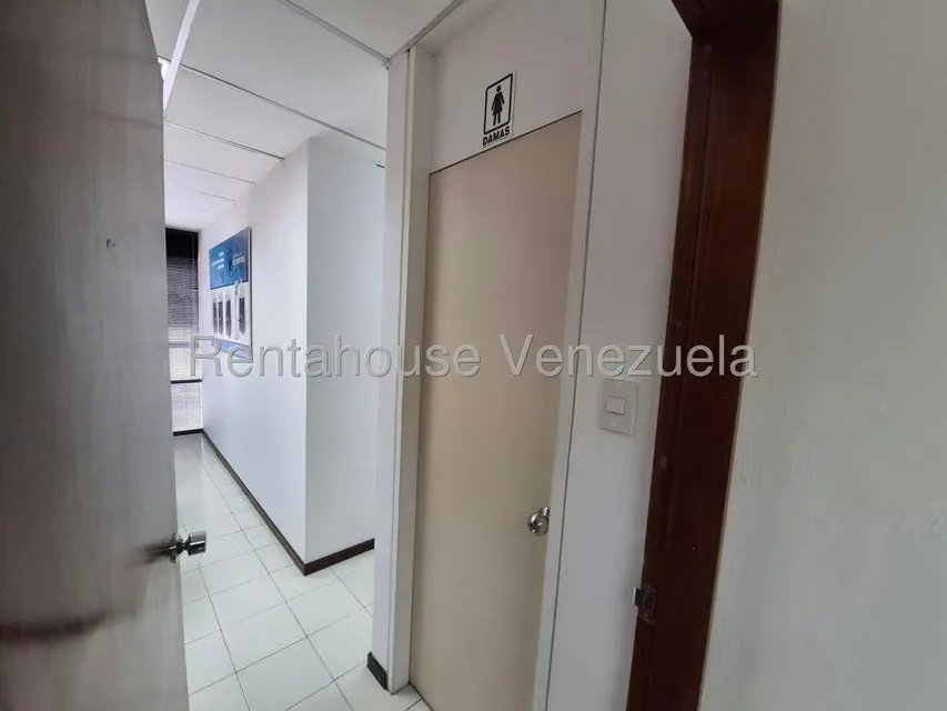 Oficina en Venta en Prados del Este, Distrito Metropolitano - 18