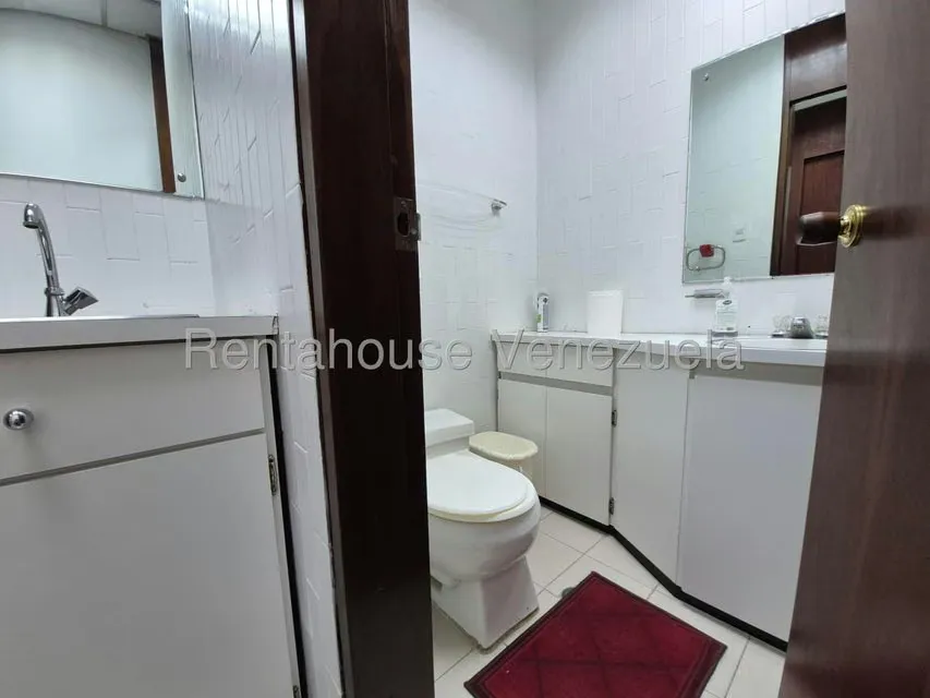 Oficina en Venta en Prados del Este, Distrito Metropolitano - 9