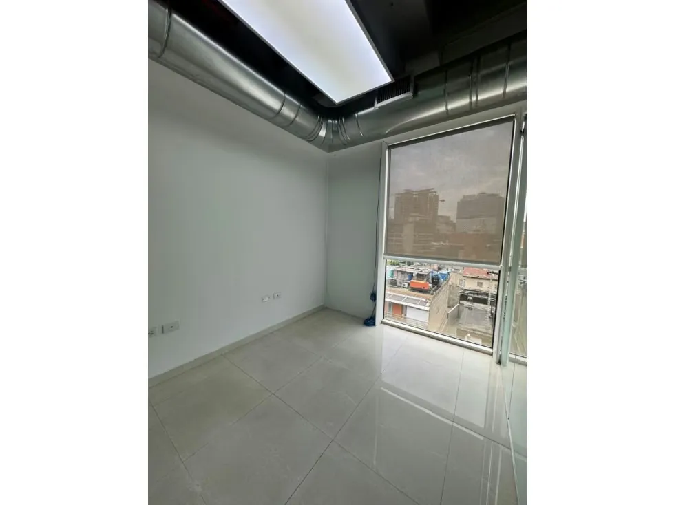 OFICINA - LAS MERCEDES - 56 Mts2 - 6