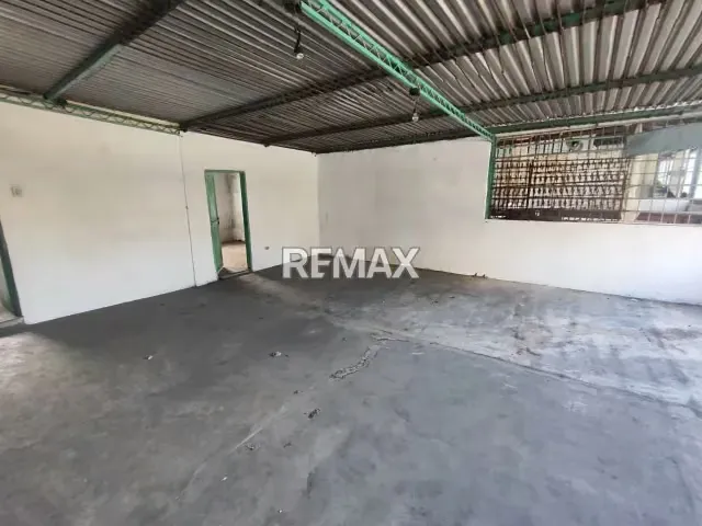 EN VENTA LOCAL COMERCIAL - 9