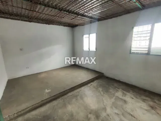 EN VENTA LOCAL COMERCIAL - 10