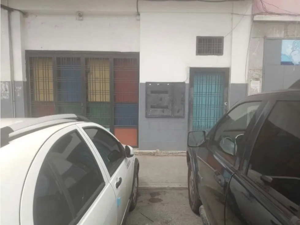 Edificio en venta 216m², Miraflores - 10