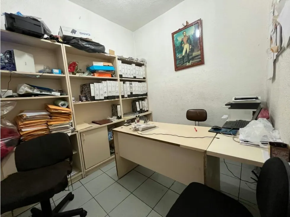 VENTA DE FONDO DE COMERCIO Y EDIFICIO EN LA AVENIDA BARALT - 16